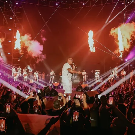 لماذا غابت جنا عمرو دياب عن حفل والدها في بيروت؟