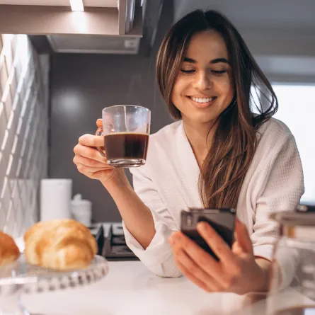 رسائل حب صباحية للمخطوبين (مصدر الصورة freepik)