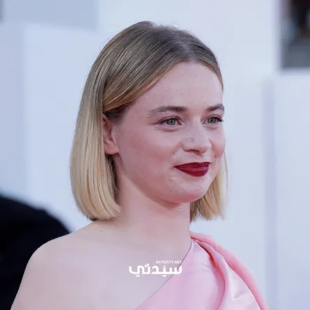 لونا ويدلر Luna Wedler في مهرجان فينيسيا السينمائي_ تصوير يوسف بوهوش خاص لسيدتي 