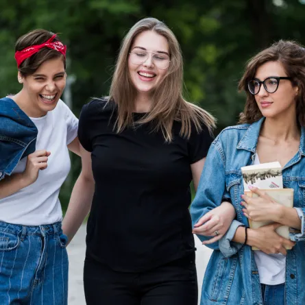 الانتقال من المدرسة إلى الجامعة هو عبور نحو مرحلة النضج والاستقلالية-المصدرfreepik