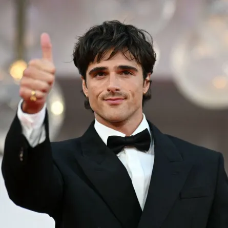 جاكوب إلوردي Jacob Elordi، من مهرجان فينيسيا السينمائي 2025. مصدر الصورة: Tiziana FABI / AFP