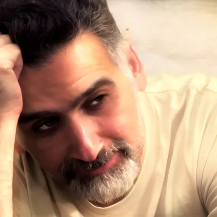 أحمد إيراج- الصورة من  حسابه   على الانستغرام