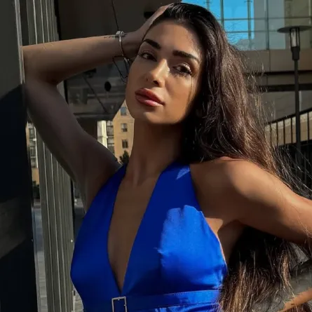 تيا ابنه نوال الزغبي تدخل عالم الموضة