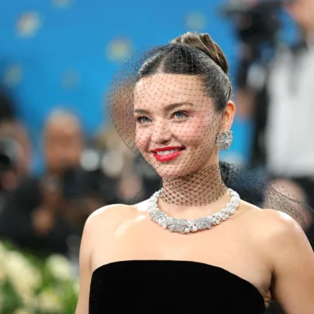 ميراندا كير في حفل ميت غالا 2025 (  Miranda Kerr at the 2025 Met Gala Celebrating). مصدر الصورة: Dia Dipasupil / GETTY IMAGES NORTH AMERICA / Getty Images via AFP