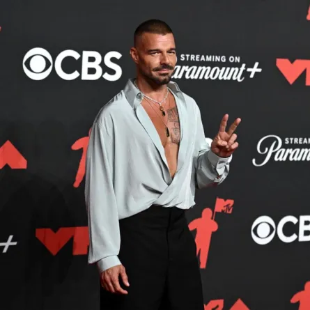 ريكي مارتن Ricky Martin حفل توزيع جوائز إم تي في للفيديو الموسيقي. مصدر الصورة: Noam Galai/Getty Images for MTV/AFP