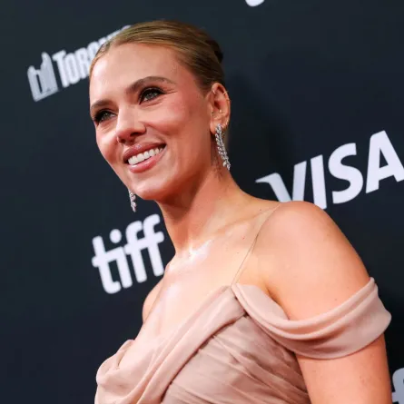 سكارليت جوهانسون Scarlett Johansson في مهرجان تورونتو السينمائي 2025. مصدر الصورة: Cole BURSTON / AFP