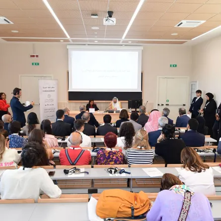  شهر اللغة العربية 