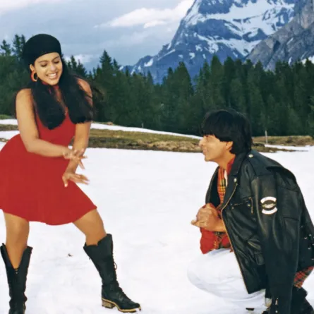 شاروخان وكاجول من فيلم Dilwale Dulhania Le Jayenge- الصورة من موقع IMDB