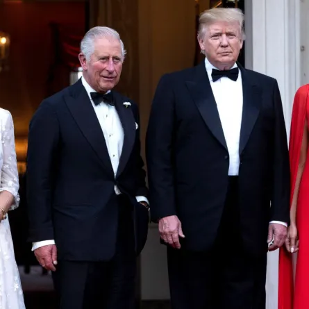 الرئيس دونالد ترامب وميلانيا ترامب والأمير تشارلز وزوجته كاميلا دوقة كورنوال (President Donald Trump and Melania Trump, Prince Charles and his wife Britain's Camilla, Duchess of Cornwall). مصدر الصورة: Niklas HALLE'N / AFP