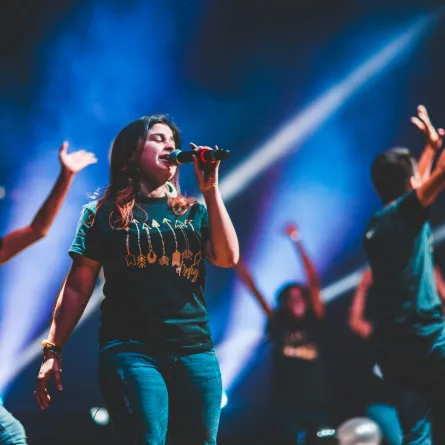 تفسير حلم الغناء في المنام