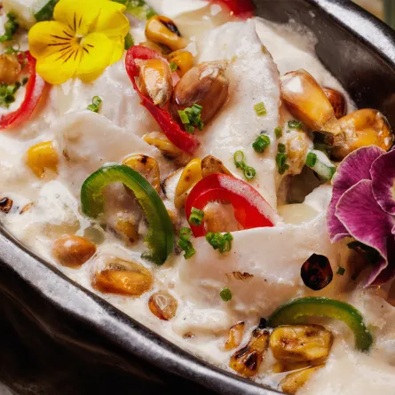 أطباق يابانية نابضة بالحياة