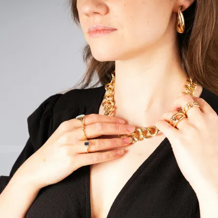 كيفية الحفاظ على مجوهرات ذهب لامعة