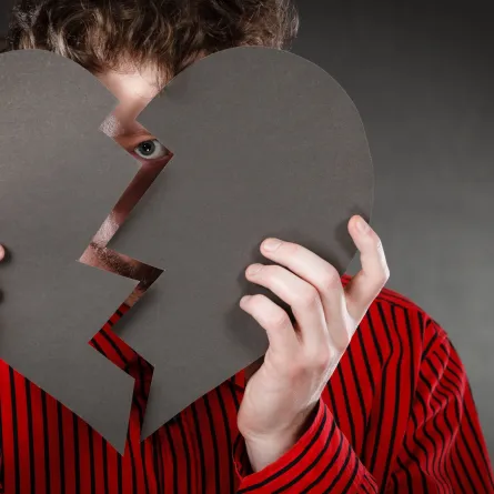  إخفاء الحب عند رجل العذراء