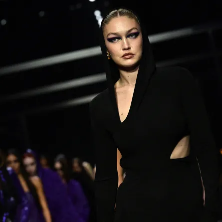 العارضة جيجي حديد Gigi Hadid- (مصدر الصورة  Miguel MEDINA / AFP)