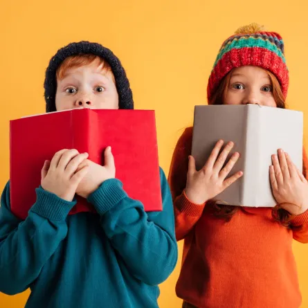 صورة لأطفال يتعلمون