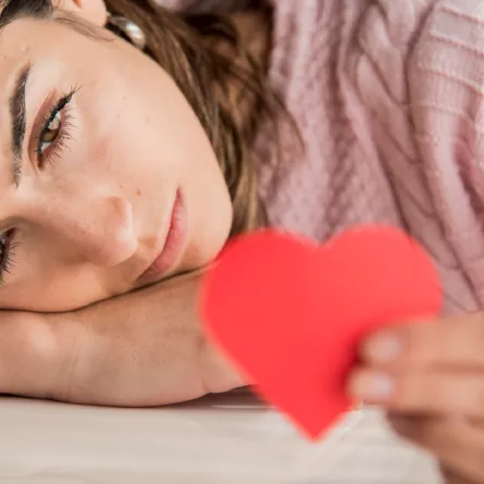 الأبراج والتعبير عن المشاعر - مصدر الصورة من freepik