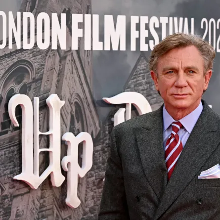 دانيال كريغ Daniel Craig من حفل افتتاح المهرجان – مصدر الصورة JUSTIN TALLIS / AFP