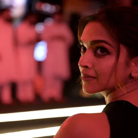 ديبيكا بادكون في مومباي (Deepika Padukone in Mumbai). مصدر الصورة: Sujit JAISWAL / AFP