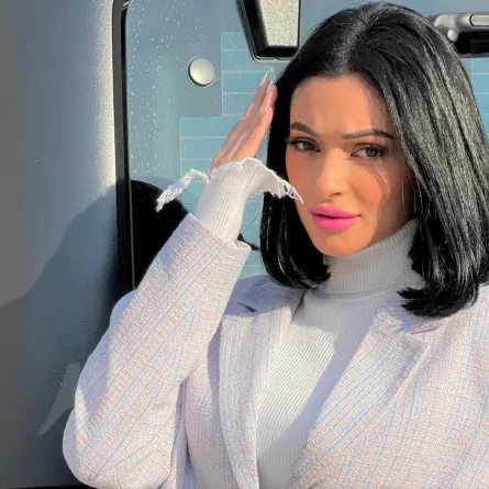 شوق الهادي- الصورة  من حسابها  على الانستغرام