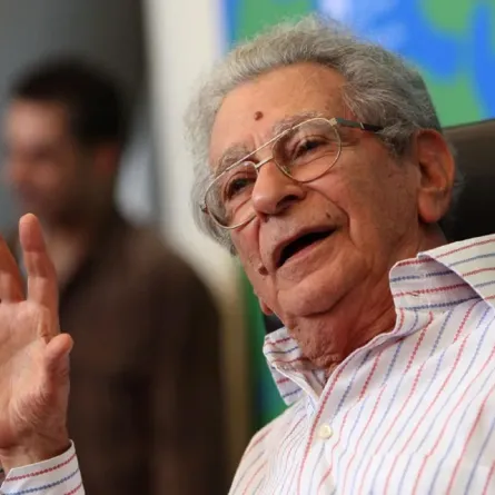 يوسف شاهين Youssef Chahine، من مهرجان فينيسيا 2007. مصدر الصورة: CHRISTOPHE SIMON / AFP