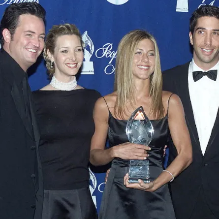 أبطال مسلسل FRIENDS في حفل People's Choice Awards - مصدر الصورة من AFP PHOTO Lucy NICHOLSON/ln