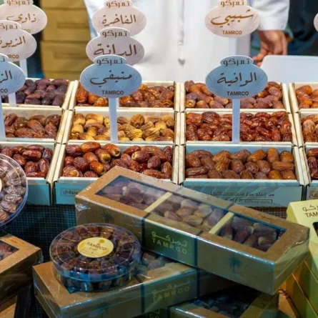 انطلاق مهرجان ومزاد الظفرة للتمور. الصورة من وكالة الأنباء الإماراتية "وام"