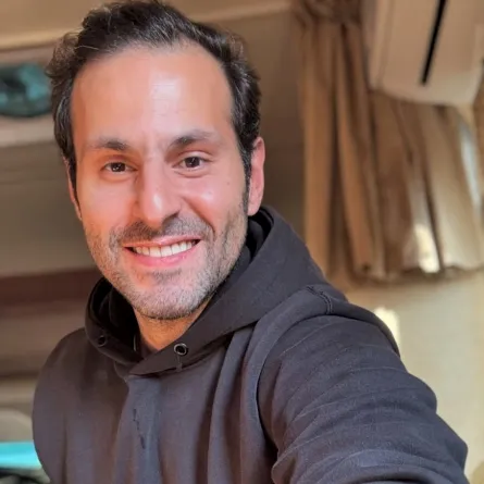 علي كاكولي- الصورة من حسابه على الانستغرام