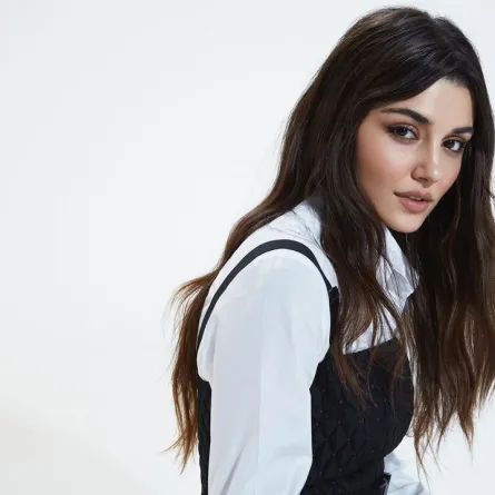 هاندا أرتشيل - الصورة من الصفحة الشخصية على إنستغرام