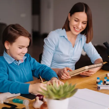 صورة لأم مع طفلها