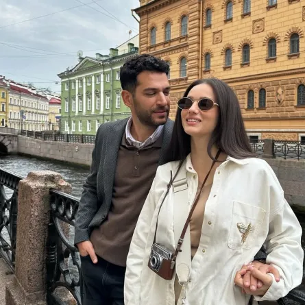 مراد يلديريم وزوجته إيمان الباني- الصورة من حسابه على إنستغرام