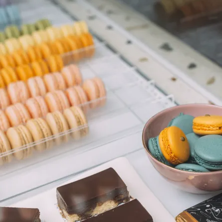 حلوى الماكرون بنكهات متنوعة