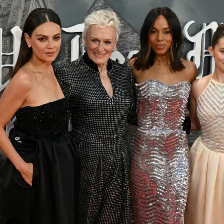 ميلا كونيس وكيري واشنطن وغلين كلوز وكايلي سبيني في مهرجان لندن السينمائي 2025 (مصدر الصورة:  JUSTIN TALLIS / AFP)