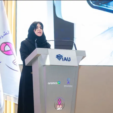 فعالية حملة جمعية السرطان السعودية الشرقية وردية 