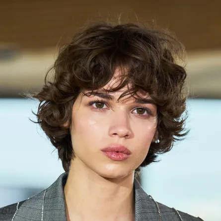 كيف تختارين السيروم المثالي لبشرتك 