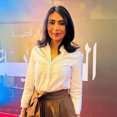 لبنى عبد العزيز- الصورة خاصة بسيدتي من تصوير زكية البلوشي