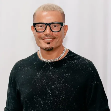 عمرو دياب- الصورة من حسابه على فيسبوك