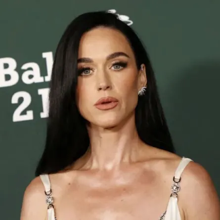 كاتي بيري في مركز باسيفيك ديزاين في ويست هوليوود، كاليفورنيا (Katy Perry at Pacific Design Center in West Hollywood, California). مصدر الصورة: Michael Tran / AFP