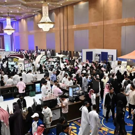  المعرض شهد عددًا من ورش العمل والمسابقات والجلسات الحوارية التي قدّمها مختصون في فنون تحضير القهوة وصناعة الشوكولاتة