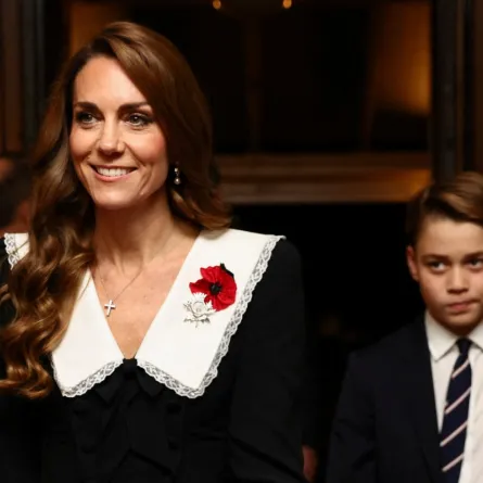 كيت ميدلتون والأمير جورج  في قاعة ألبرت الملكية بلندن ( Kate Middleton and Prince George at the Royal Albert Hall in London ). مصدر الصورة: Jack Taylor / POOL / AF