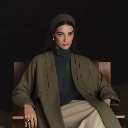 عباية من كربون Carbon - الصورة من حساب الماركة على إنستغرام