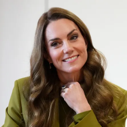 كيت ميدلتون أثناء زيارتها لمؤسسة هوم ستارت أكسفورد الخيرية، في أكسفورد (Kate Middleton during her visit to the Home Start Oxford charity, in Oxford  ). مصدر الصورة: KIRSTY WIGGLESWORTH / POOL / AFP