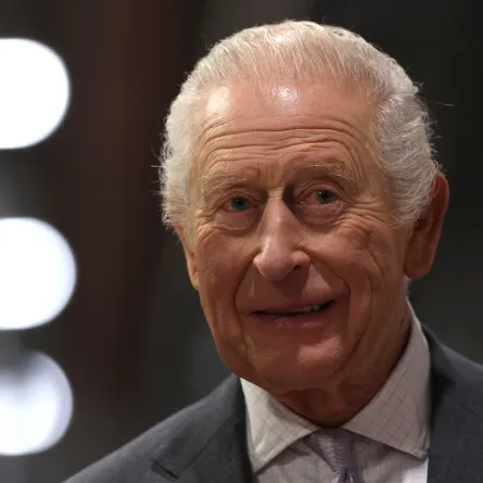 الملك تشارلز في افتتاح محطة مترو جنوب ويلز ( King Charles at the opening of the South Wales Underground station ). مصدر الصورة:Adrian Dennis / POOL / AFP