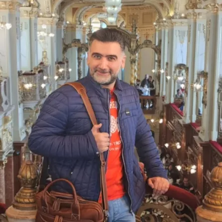 أحمد إيراج -الصورة من  حسابه  على الانستغرام