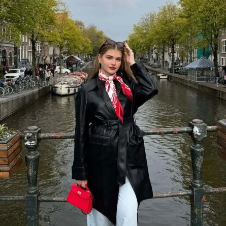 مدونة الموضة أليونا - الصورة من حسابها على إنستغرام