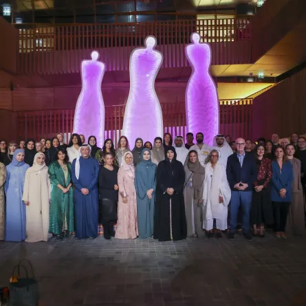  الشيخة لطيفة بنت محمد بن راشد آل مكتوم خلال تواجدها في افتتاح بيت الفن. الصورة من مكتب دبي الإعلامي