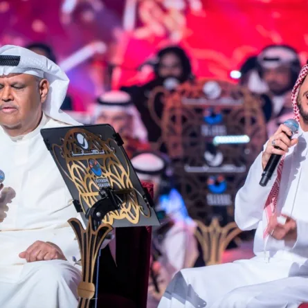 عايض ونبيل شعيل- الصورة من المركز الإعلامي لـ روتانا