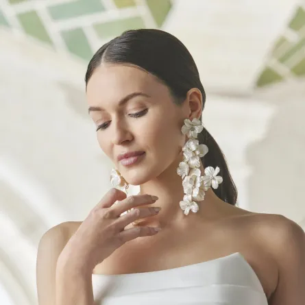 أسرار استخدام قناع الكركم والعسل لتوحيد لون البشرة