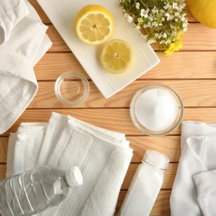 تنظيف الملابس البيضاء