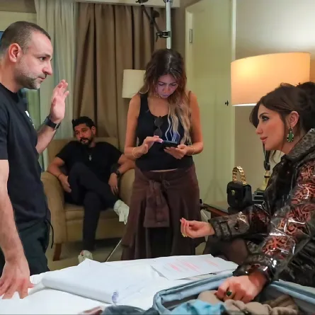 مي عمر والمخرج رؤوف السيد من كواليس شمشون ودليلة - الصورة من حسابه الخاص على إنستغرام