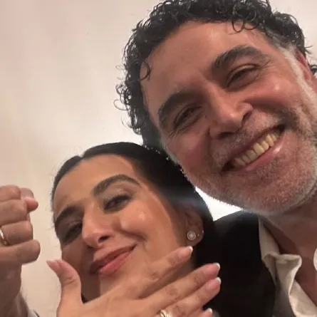 هاني خليفة وخطيبته - الصورة من حسابه الخاص على فيسبوك